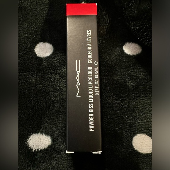 MAC Powder Kiss Liquid Lipcolour -Haute Pants - Picture 3 of 5